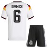 Camisola + Calções Alemanha Kimmich 6 Criança Equipamento 1ª Mundial 2026 Camisola + Calções Alemanha Kimmich 6 Criança Equipamento 1ª Mundial 2026