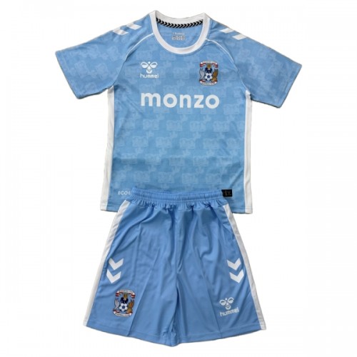 Camisola + Calções Coventry City Criança Equipamento 1ª 2025-26 Camisola + Calções Coventry City Criança Equipamento 1ª 2025-26