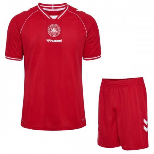 Camisola + Calções Dinamarca Criança Equipamento 1ª Mundial 2026 Camisola + Calções Dinamarca Criança Equipamento 1ª Mundial 2026
