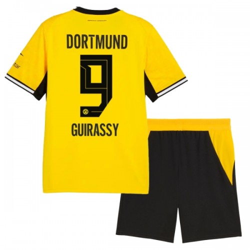 Camisola + Calções Borussia Dortmund Guirassy 9 Criança Equipamento 1ª 2026-27 Camisola + Calções Borussia Dortmund Guirassy 9 Criança Equipamento 1ª 2026-27