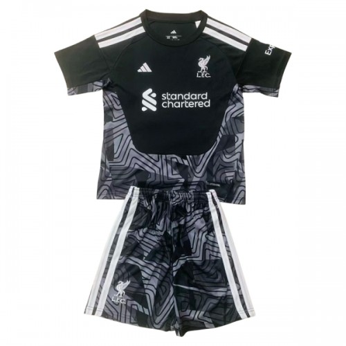 Camisola + Calções Guarda-Redes Liverpool Criança 2026-27 Preta Camisola + Calções Guarda-Redes Liverpool Criança 2026-27 Preta