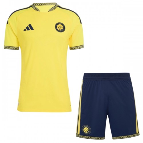 Camisola + Calções Al Nassr Criança Equipamento 1ª 2026-27 Camisola + Calções Al Nassr Criança Equipamento 1ª 2026-27