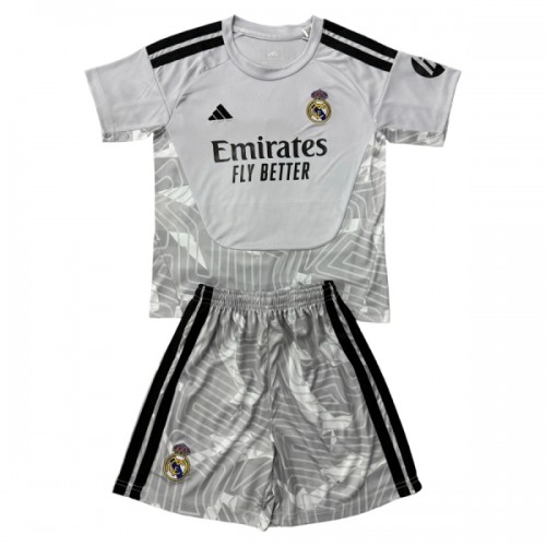 Camisola + Calções Guarda-Redes Real Madrid Criança 2026-27 Cinza Camisola + Calções Guarda-Redes Real Madrid Criança 2026-27 Cinza